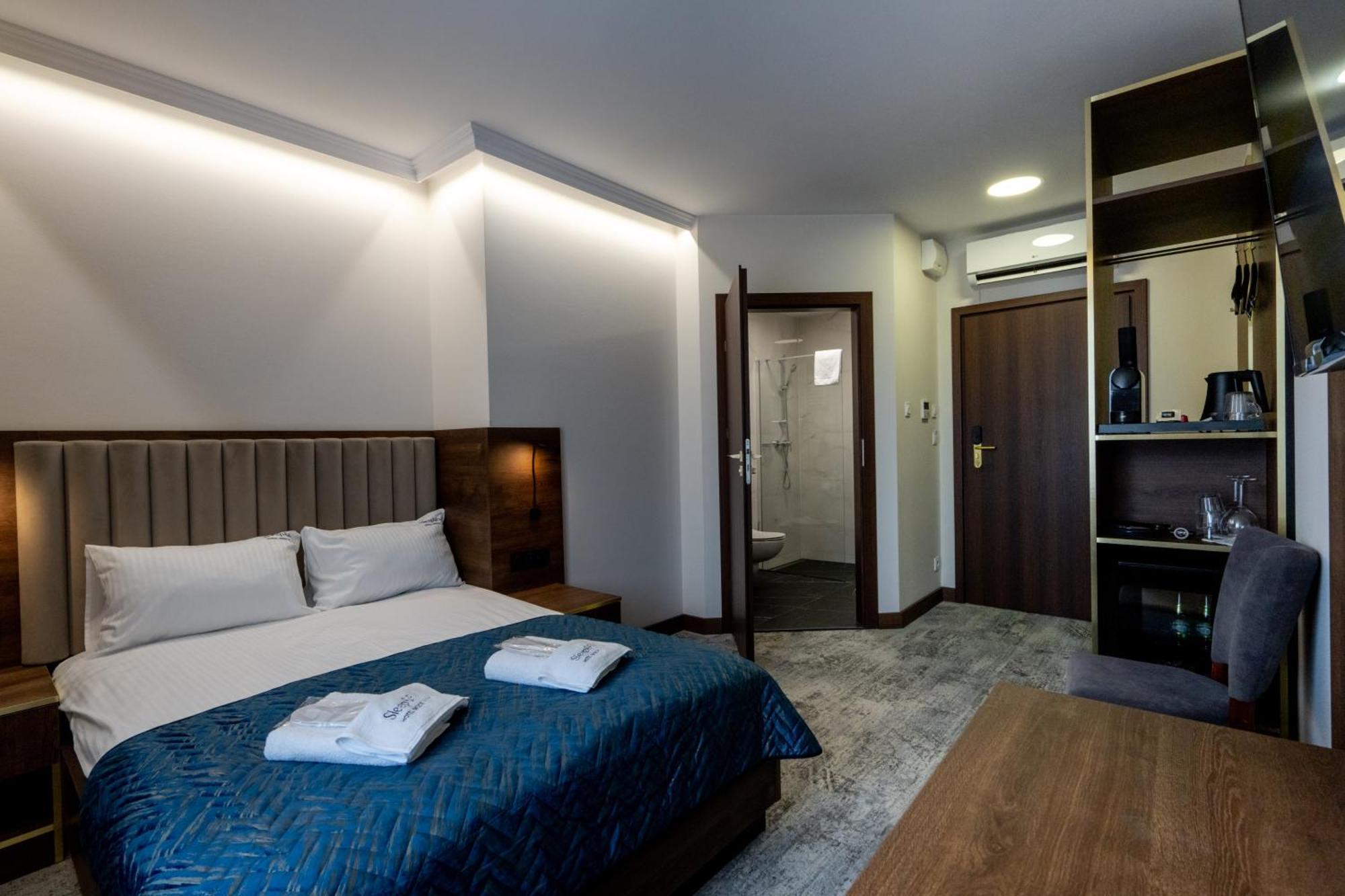 לינה וארוחת בוקר Sleep&Fly Okecie Warsaw Airport מראה חיצוני תמונה