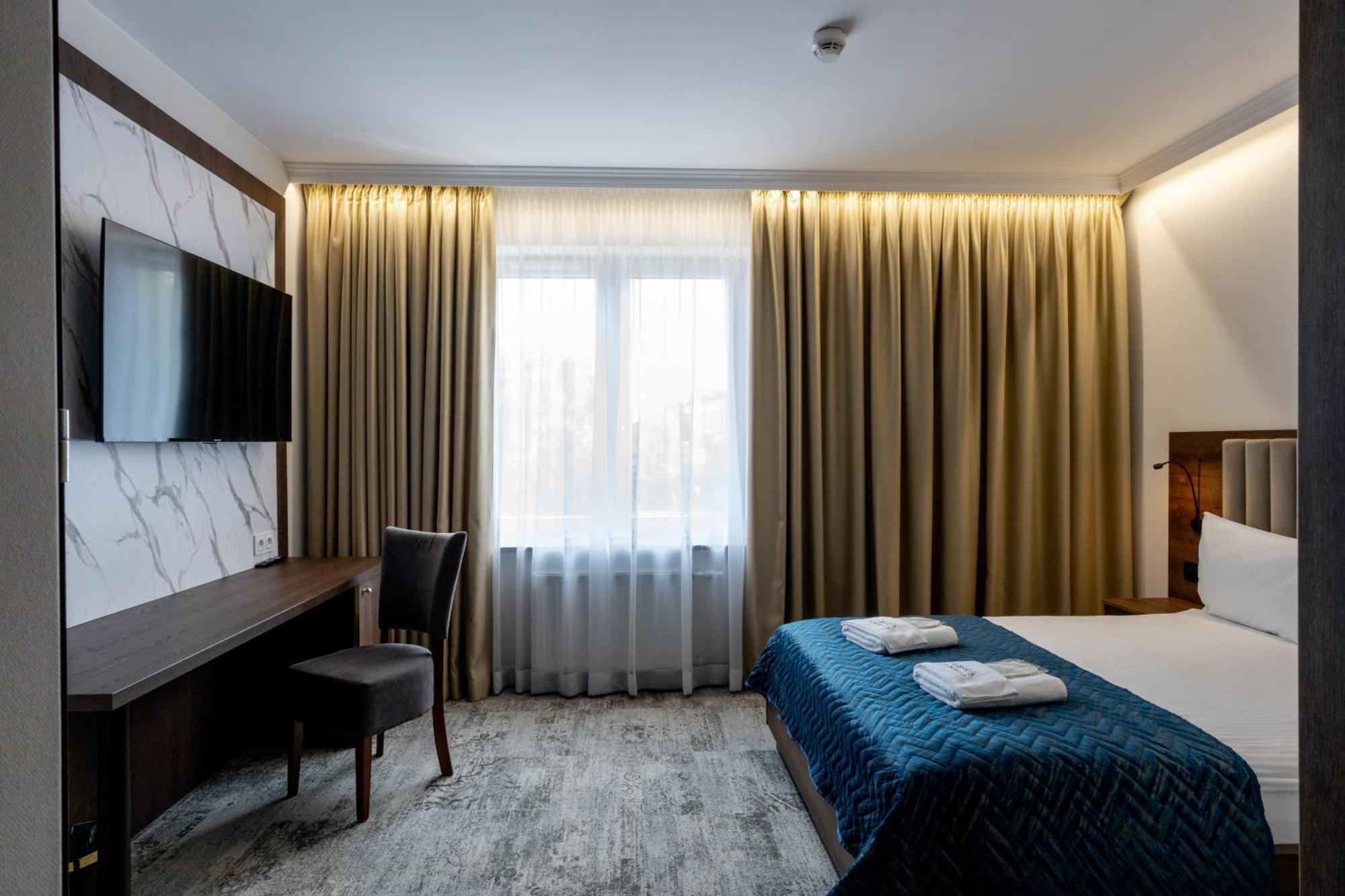 לינה וארוחת בוקר Sleep&Fly Okecie Warsaw Airport מראה חיצוני תמונה